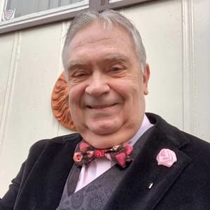 Meet your Posher, Tom